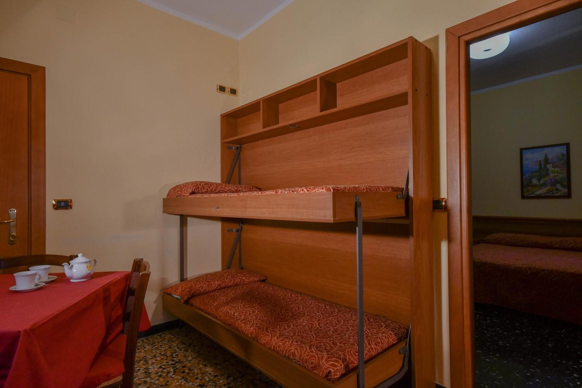 Hotel Residence Paradiso Moneglia Rom bilde
