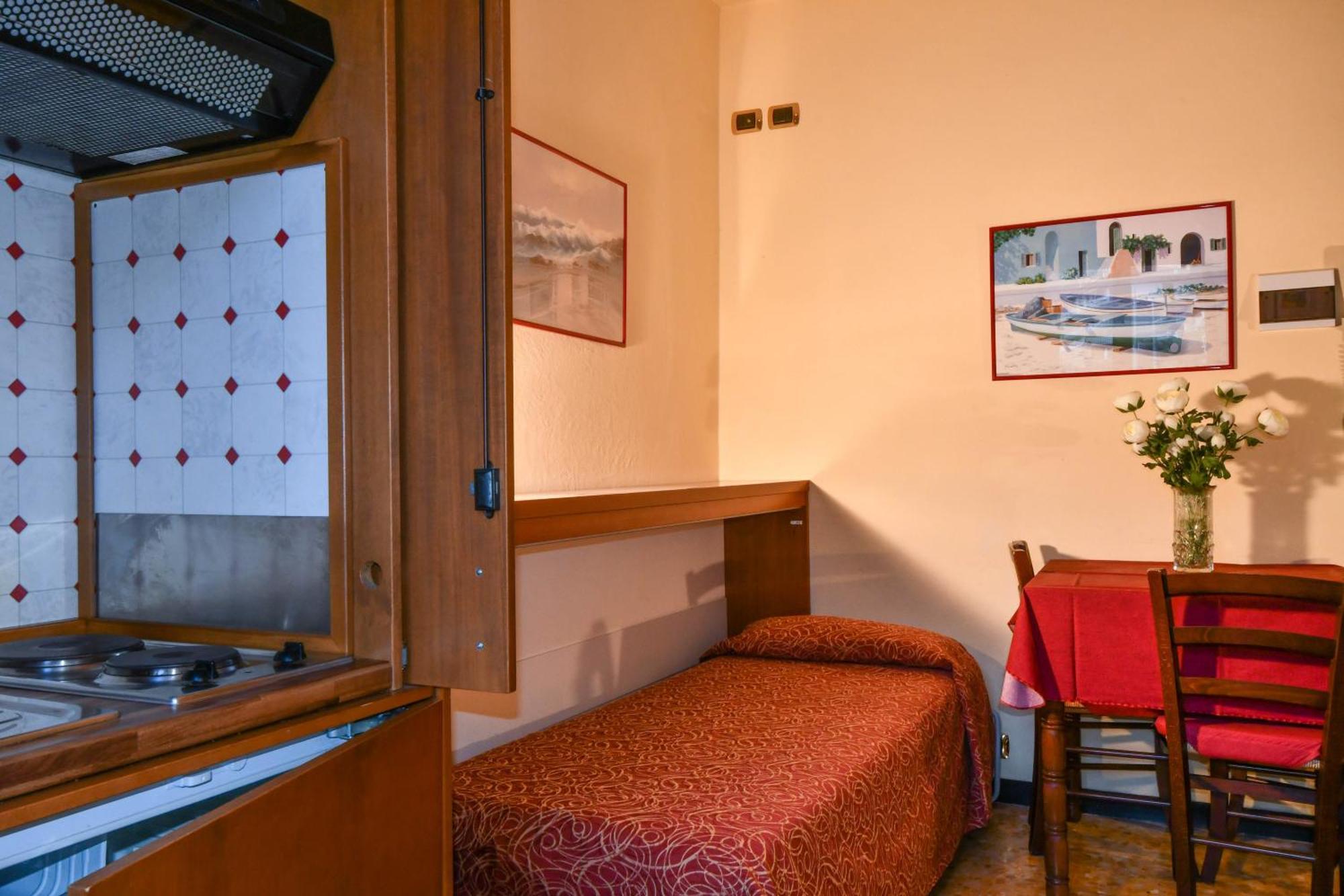 Hotel Residence Paradiso Moneglia Rom bilde